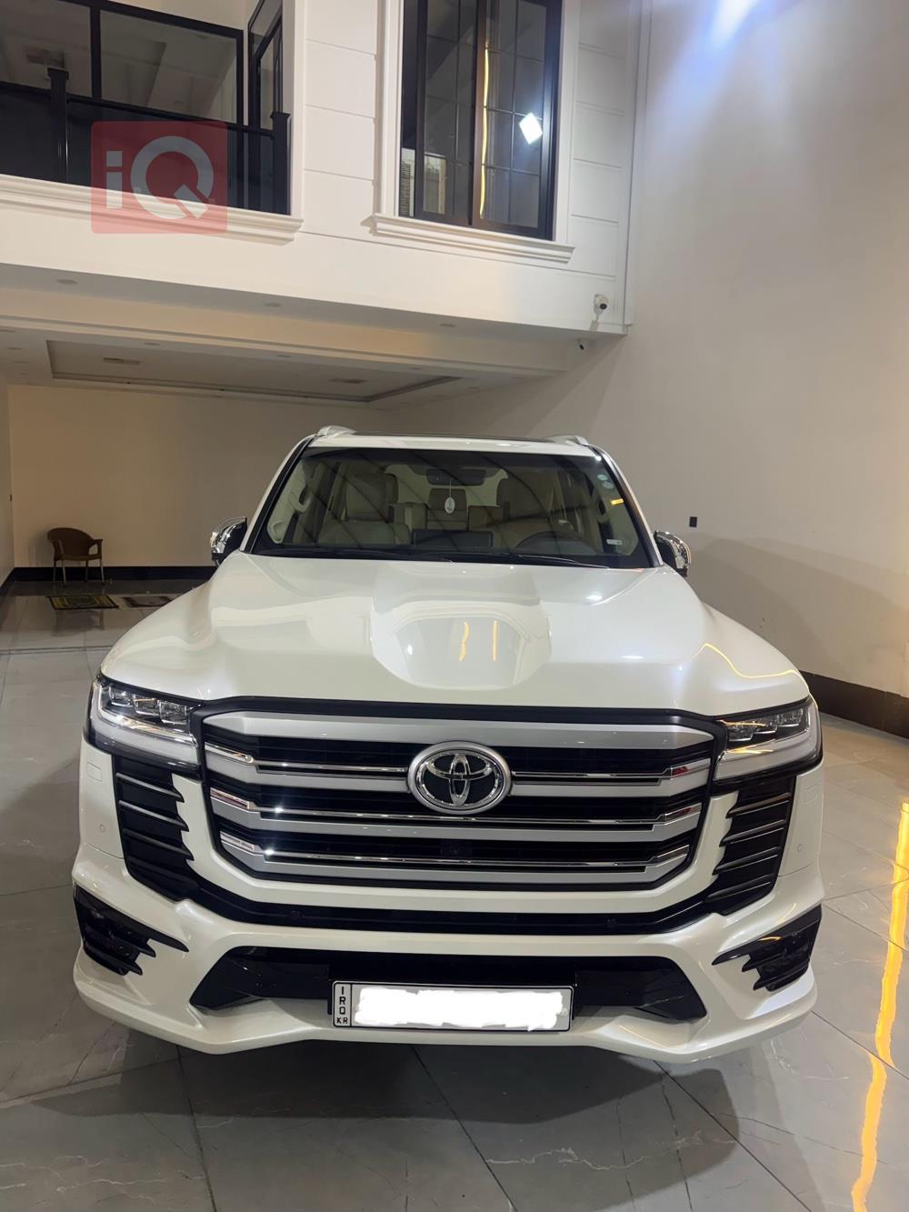 تويوتا لاندكروزر